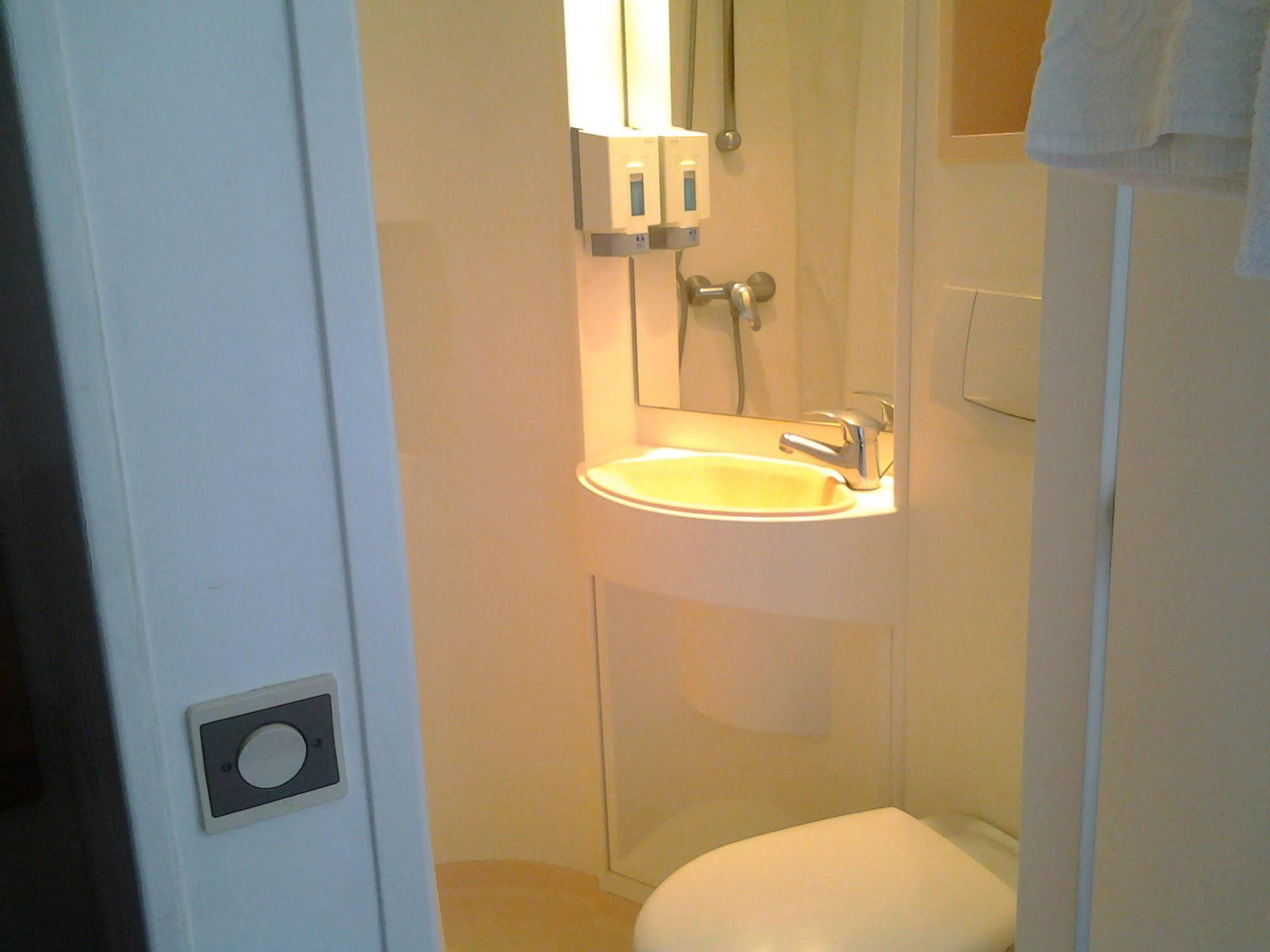 Premiere Classe Rouen Nord - บารองแต็ง ภายนอก รูปภาพ